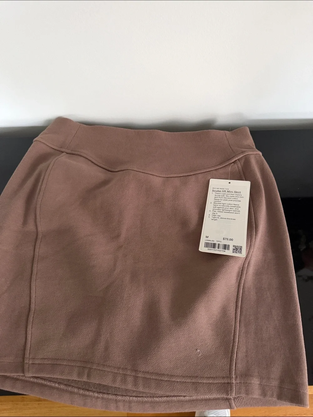 lululemon athletica sleek body